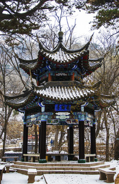 千山祖越寺來(lái)鶴亭