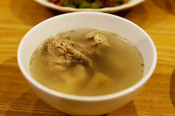 龍骨湯