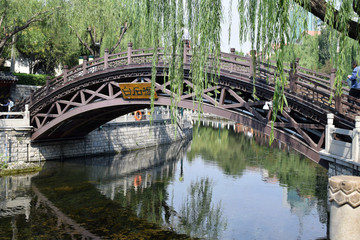 濟(jì)南護(hù)城河琵琶橋