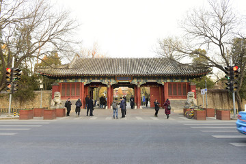 北京大學(xué)西門