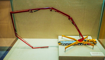 86米泵車展覽模型