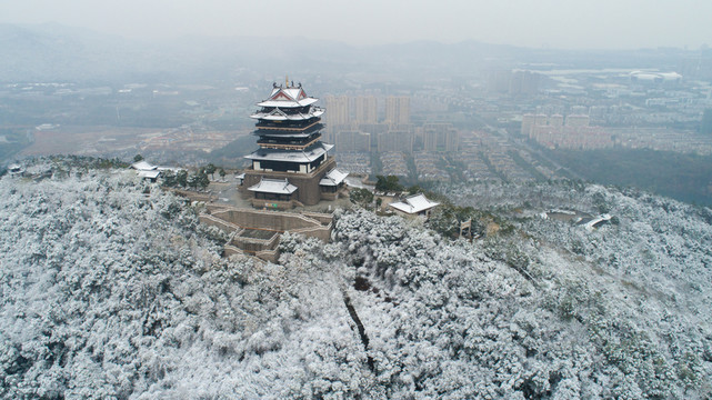 湖州仁皇山雪景