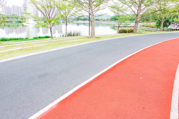 公園跑道路面