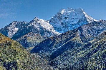 亞丁雪山