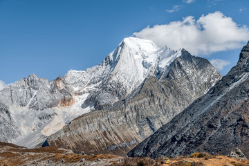 亞丁雪山
