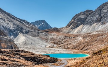 亞丁牛奶海