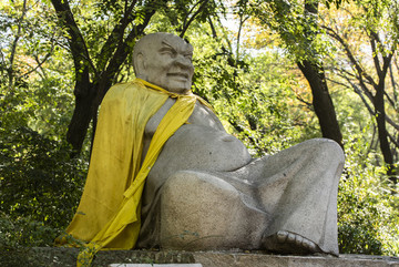 石像