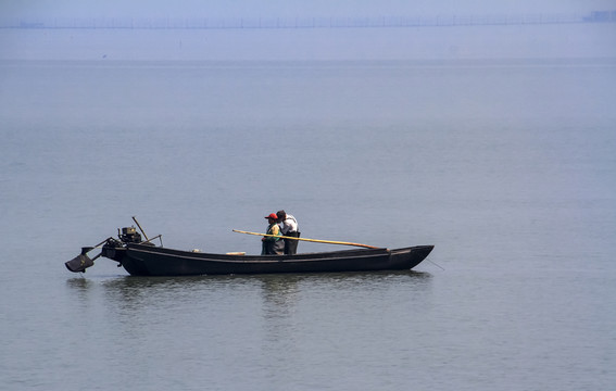 打魚小船