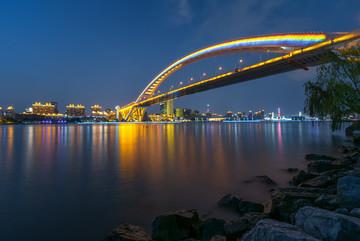 盧浦大橋