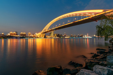 盧浦大橋