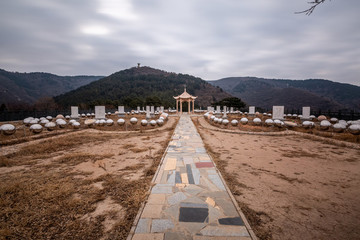 太原板寺山圣母堂玫瑰經園