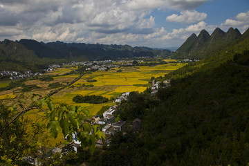 萬(wàn)峰林