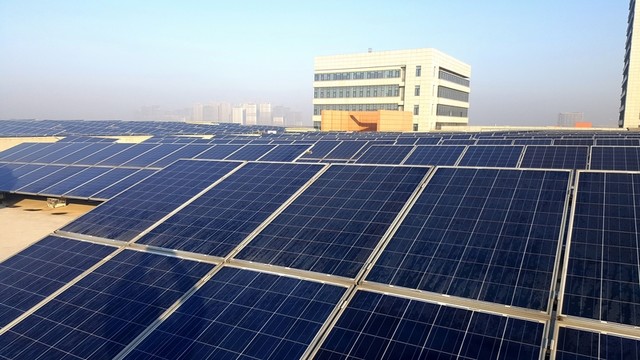 太陽(yáng)能電池板