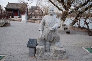 蔡順石像