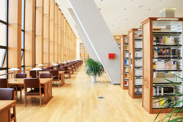 圖書(shū)館內(nèi)景