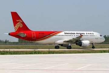 深圳航空公司飛機