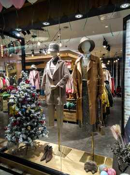 服裝店櫥窗