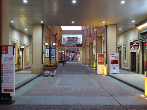 商業(yè)街街景