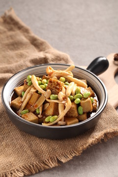 啖粵鮑汁黑豆腐
