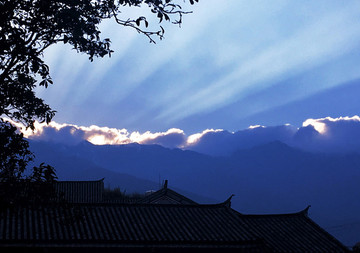 云層光束