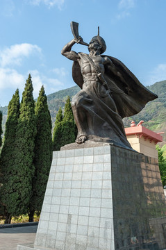 彝族奴隸塑像