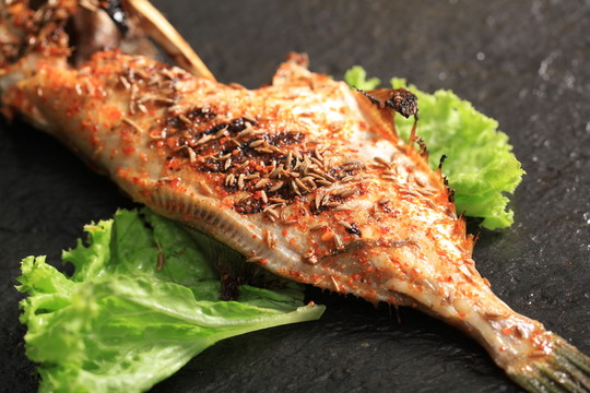 鐵板烤魚(yú)
