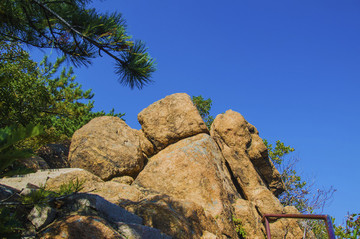 千山小黃山景區(qū)奇石怪石