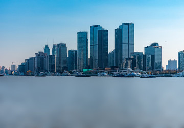 黃浦江邊的上海高樓