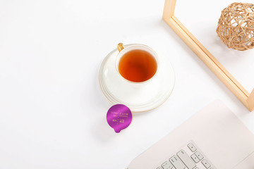 茶水小罐茶正山小種茶葉白底