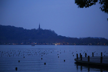 杭州西湖山水裝飾畫(huà)