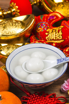 傳統(tǒng)節(jié)日吃湯圓