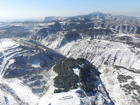 丘陵雪景