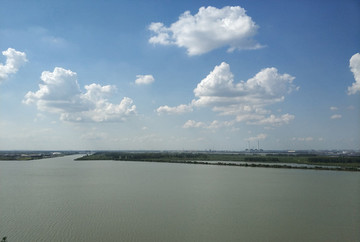 大江