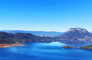 瀘沽湖全景
