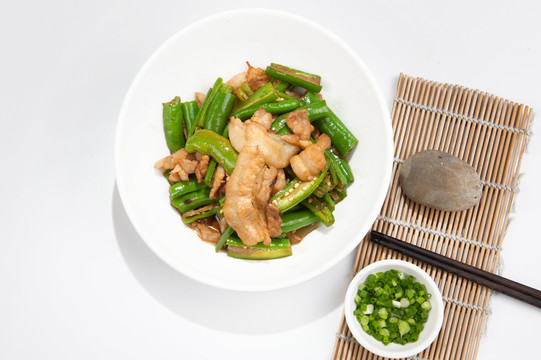 尖椒炒肉