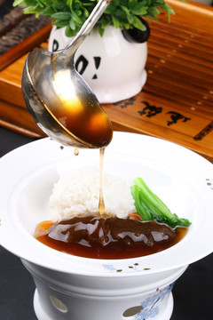 鮑汁參仔撈飯