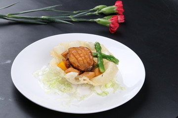 金盞原只鮮鮑魚