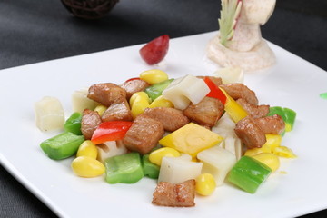養(yǎng)生四寶炒爽肉