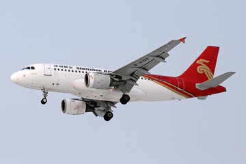 深圳航空飛機(jī)降落