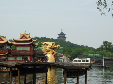 西湖寶塔