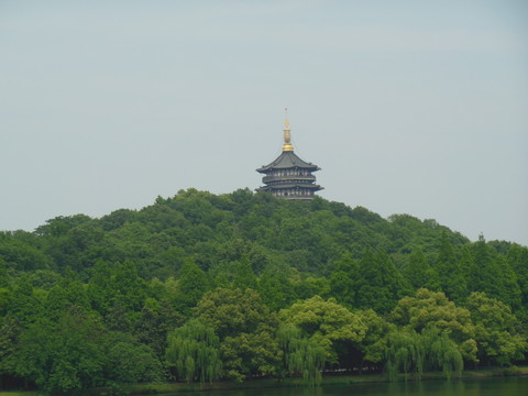 西湖寶塔