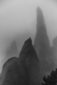 奇峰