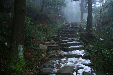 云霧廬山