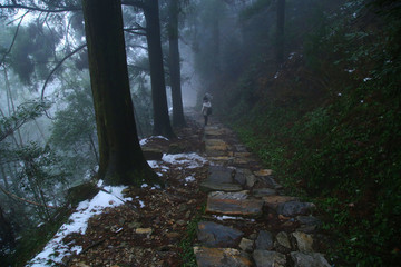 云霧廬山