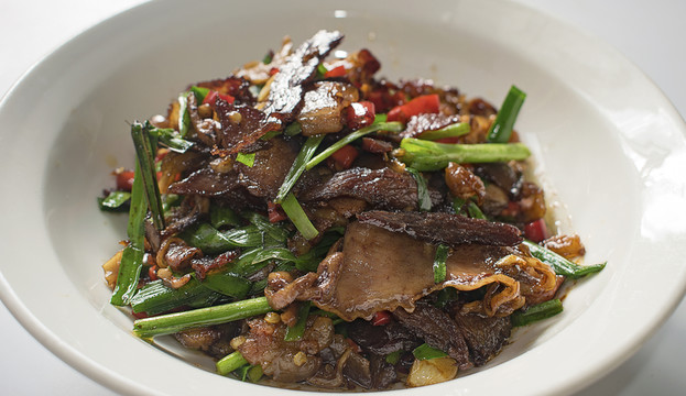 韭菜炒拆骨肉