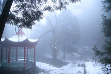 云霧廬山