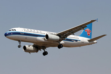 南方航空飛機(jī)降落