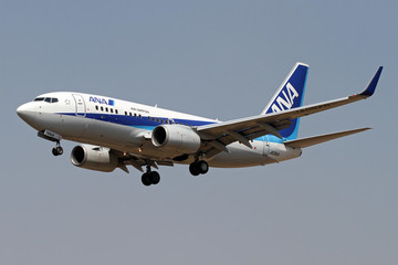 全日空航空飛機(jī)降落