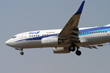 全日空航空飛機降落