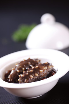 黑豆燉海參